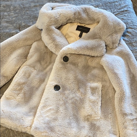 BCBG faux fur coat - Picture 6 of 7